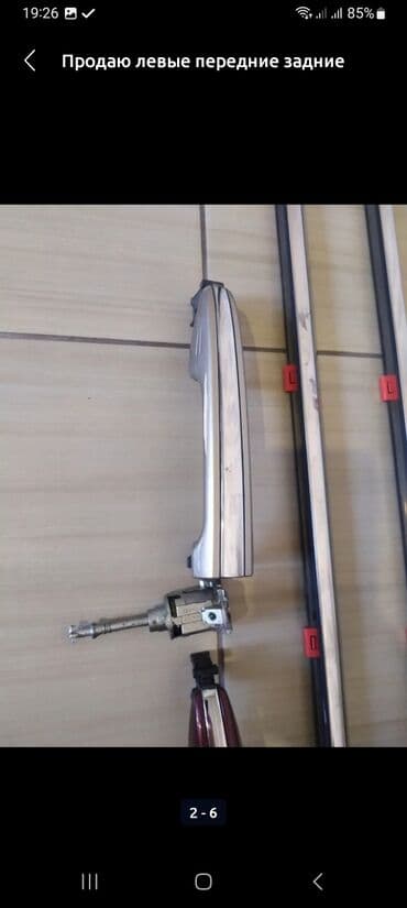 corolla runx: Передняя левая дверная ручка Дверная ручка Toyota Б/у, Оригинал — 2