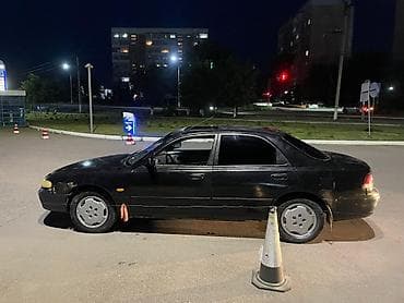 мазда 322: Mazda 626: 1992 г., 1.8 л, Механика, Бензин, Седан — 3