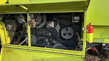 пресс подборщик фамарол: Комбайн зерноуборочный CLAAS Dominator - Двигатель Perkins дизельный — 8