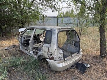 шины оптом бу: Mazda Demio: 2001 г., 1.3 л, Автомат, Бензиновая, Хэтчбэк — 4