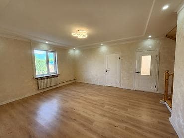 продая: 🏡 Продается уютный 2-х этажный кирпичный дом в ж/м «Ак Орго» 📍 — 3