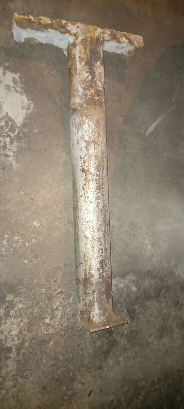 купить набор инструментов в бишкеке: Тиски советские кузнечные СТАЛЬНЫЕ на трубе!!!! Максимальное — 5