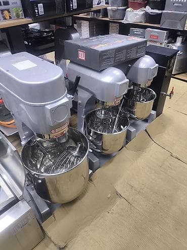 планитарный миксер: Промышленное оборудование для кухни/пекарни: 1) Горизонтальный — 2