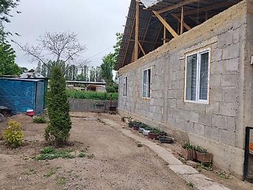 кемин орловка дом: Просторный частный дом с большой гостиной и светлыми комнатами. срочно — 6