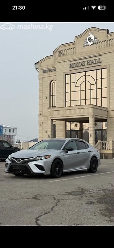 corolla spacio: Toyota Camry: 2020 г., Седан — 1