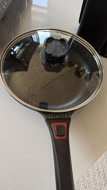 уй эмеректер: Сковородка Викалина — 1