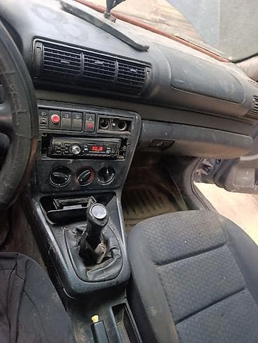 Унаа: Audi A4: 1995 г., 1.6 л, Бензин, Седан — 9