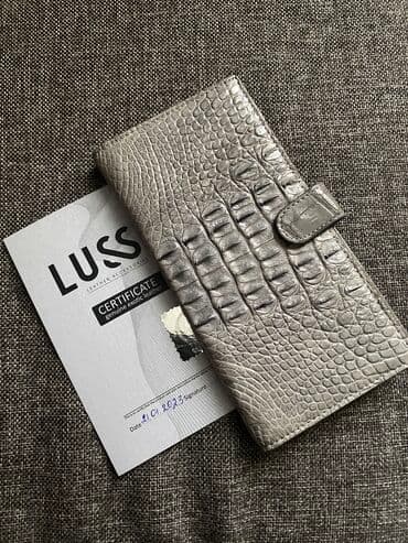 портмоне ручной работы: Кошелек из кожи крокодила. Новый. С сертификатом. Стильный и красивый — 1