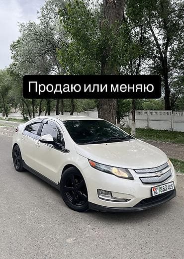 Chevrolet Volt: 2013 г., 1.4 л, Вариатор, Электромобиль, Хэтчбэк