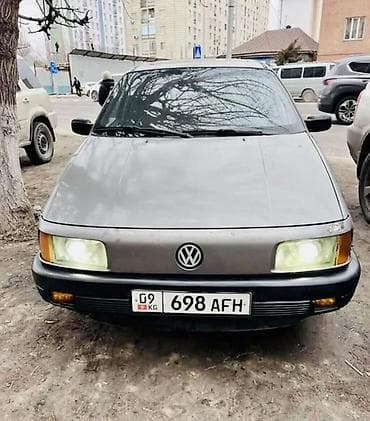 Продажа авто: Volkswagen Passat: 1991 г., 1.8 л, Механика, Бензин, Седан — 1