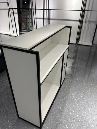 оборудование в бутик: Вы в поисках напольной вешалки для одежды небольших размеров? Тогда мы — 7