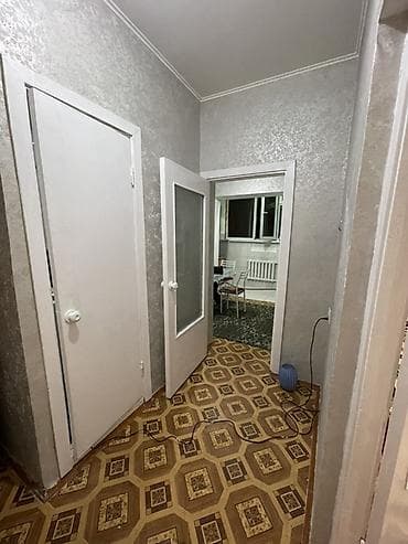 Батирлер: 1 бөлмө, Улан мкр Менчик ээси, Жаныбарлары жок, 6 айдан баштап, Эмереги менен — 6