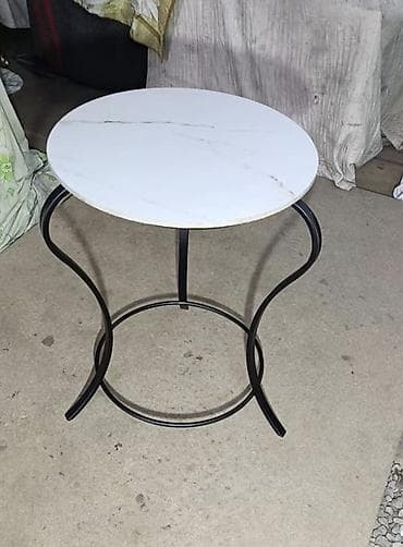стол со стеклянной столешницей: Декоративные столики с каменной столешницей и металлическим каркасом — 10
