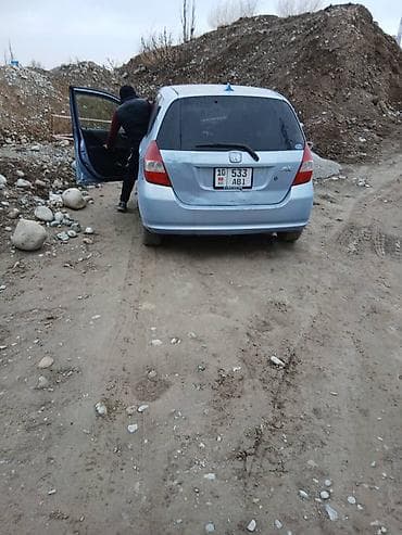 fit 2012: Honda Fit: 2003 г., 1.3 л, Вариатор, Бензин — 3