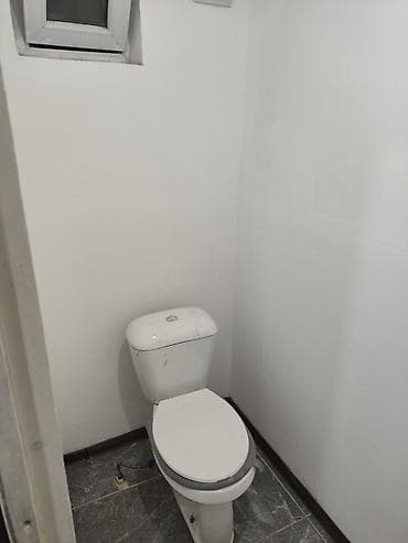 Куплю комнату: Сдается квартира - с отдельными санузлом. Душ отдельно, находится на — 2