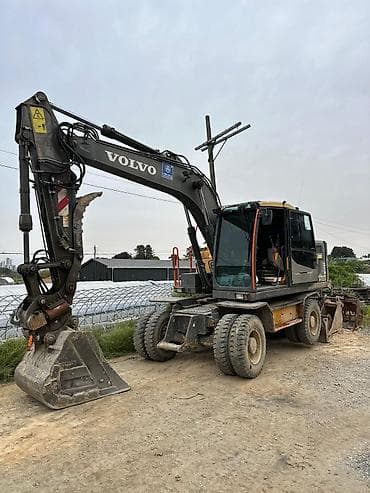 kia bango: Экскаватор, Volvo, Колесный — 2