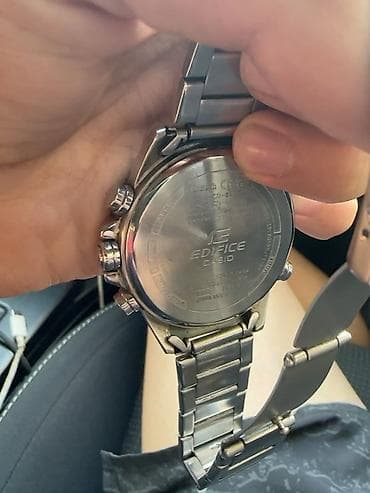 CASIO Edifice - Серия: Edifice (логотип на крышке и циферблате) -