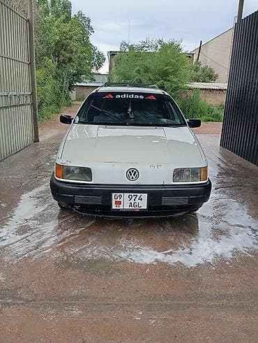 кайык матор: Volkswagen Passat Variant: 1992 г., 0.2 - engine capacity л, Кол менен иштөөчү, Бензин, Универсал — 2