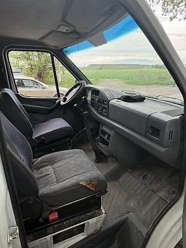 es 2016: Легкий грузовик, Mercedes-Benz, Дубль, Б/у — 5