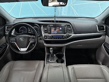 шторка багажа: Toyota Highlander: 2019 г., 3.5 л, Автомат, Бензин, Кроссовер — 7