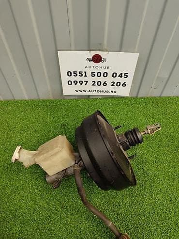 4m40: Стекло Заднее правое Mitsubishi, 2003 г., Оригинал — 1