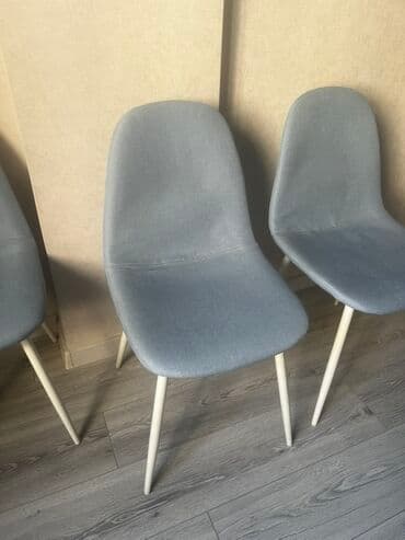 стол и четыре стула: Стул для кухни, Б/у, Другой материал, цвет - Голубой — 1