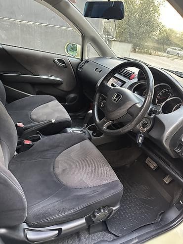 byd e7: Honda Fit: 2002 г., 1.3 л, Вариатор, Бензин, Хэтчбэк — 6