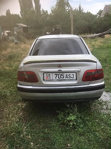 kia sit: Mitsubishi Carisma: 2000 г., 1.6 л, Механика, Бензин, Седан — 6