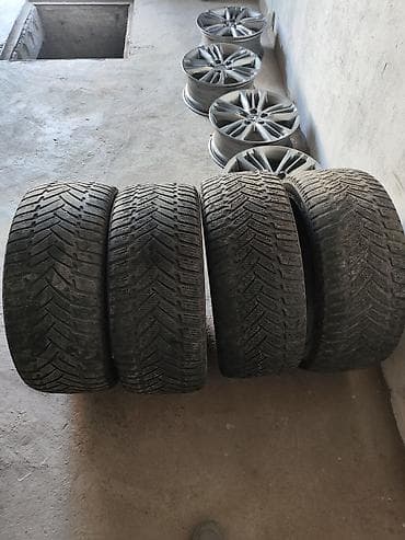 Шиналар 245 / 45 / R 18, Кыш, Колдонулган, Комплект, Жеңил унаалар, Жапония, Dunlop