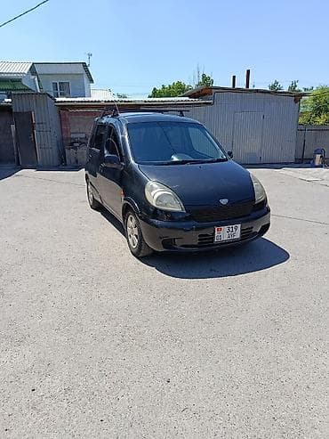 Toyota Funcargo: 2001 г., 1.5 л, Автомат, Бензин — 4