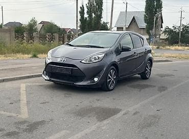 Toyota: Toyota Aqua: 2018 г., 1.5 л, Автомат, Гибрид, Хэтчбэк — 1