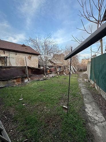 Дома: Продаю дом в центре города участок : по документам 2.9 фактически — 7