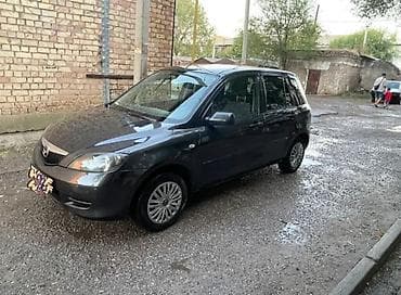 Mazda Verisa: 2006 г., 1.5 л, Механика, Бензин, Хэтчбэк