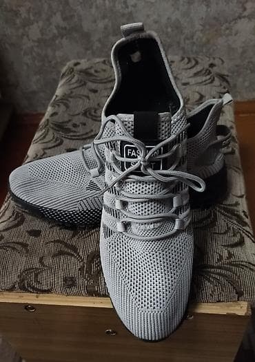 flying sneaker: Мужские кроссовки серые (серо-черный), сетчатый верх - Дизайн: легкие — 2