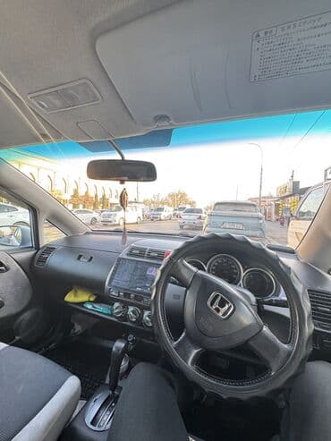 домкрат для машины цена: Honda Fit: 2002 г., 1.3 л, Автомат, Бензин, Хэтчбэк — 3