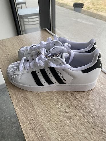 бу красофки: Кроссовкалар, 40, Adidas Originals, Жаңы, түсү - Ак, Өзү алып кетүү, Акылуу жеткирүү — 4