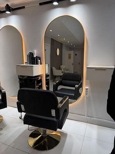 мебели для салона красоты: Аренда рабочее место для стилиста по прическам УЮТНЫЙ САЛОН В ЦЕНТРЕ — 1