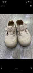 демисезонная детская обувь 22 размера: Продаю обувь для сада —25 размер Очень удобные Продаю курточку — 4
