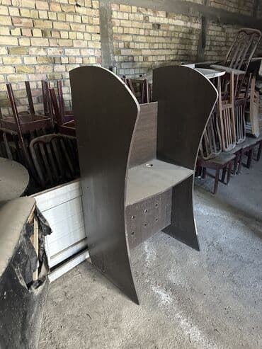 столовой в аренду: Продаю Игровые столы (мебель) для компьютеров снизу есть закрытая — 4