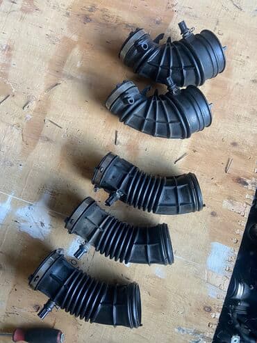 блок предохранителей: Патрубок Honda Б/у, Оригинал, Япония — 1