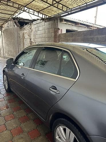 Транспорт: Volkswagen Jetta: 2010 г., 1.4 л, Автомат, Бензин, Седан — 3
