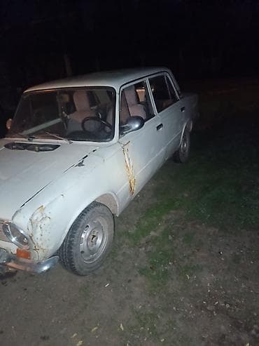 ВАЗ (ЛАДА) 2111: 1983 г., Седан