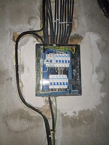 Инструменты: Услуги электрика и электромонтажника в г. Ош. Что выполняется: - — 10