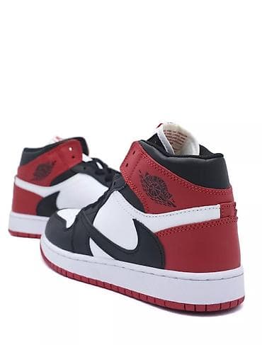 Личные вещи: Кроссовки Nike Air Jordan 1 Mid (цвет: черный/белый/красный) - Верх — 6