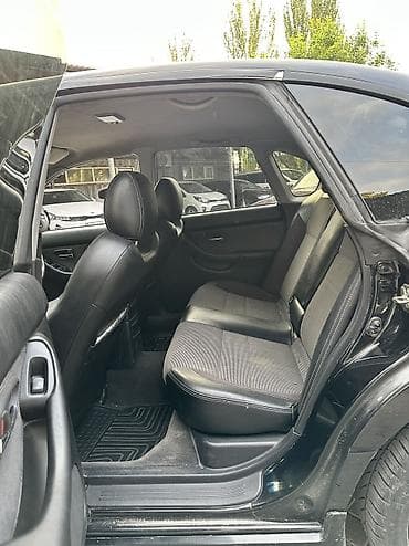 subaro legacy: Subaru Legacy: 2000 г., 2 л, Автомат, Бензин, Седан — 5