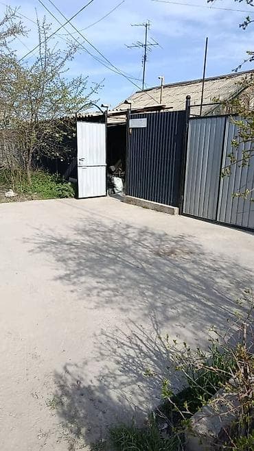 2 ком: Продается дом, по улице охотньчья 133, центр города дом 5,5 соток — 1