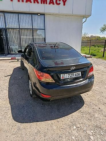 r13 17570: Hyundai Solaris: 2013 г., 1.4 л, Ручные, Бензин, Седан — 2