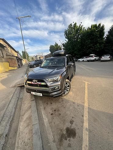 авто под выку: Toyota 4Runner: 2022 г., 4 л, Автомат, Бензин — 1