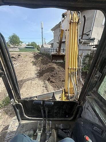 экскаваторы: Экскаватор, Komatsu, Гусеничный — 5