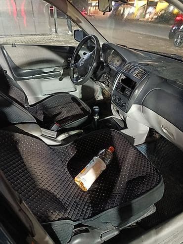 lada 2114: Mazda 323: 2003 г., Бензин, Хэтчбэк — 5